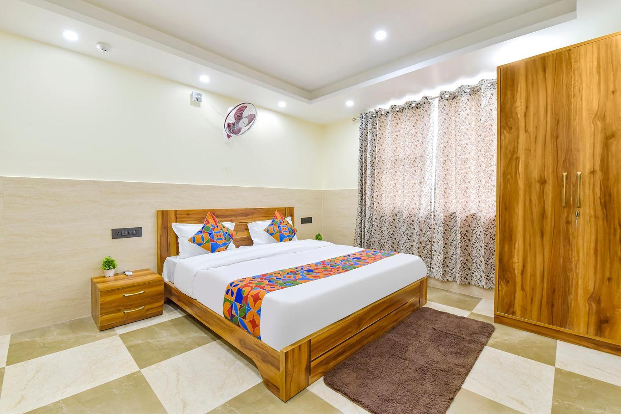 Fabhotel Elite Clement Town 外观 照片